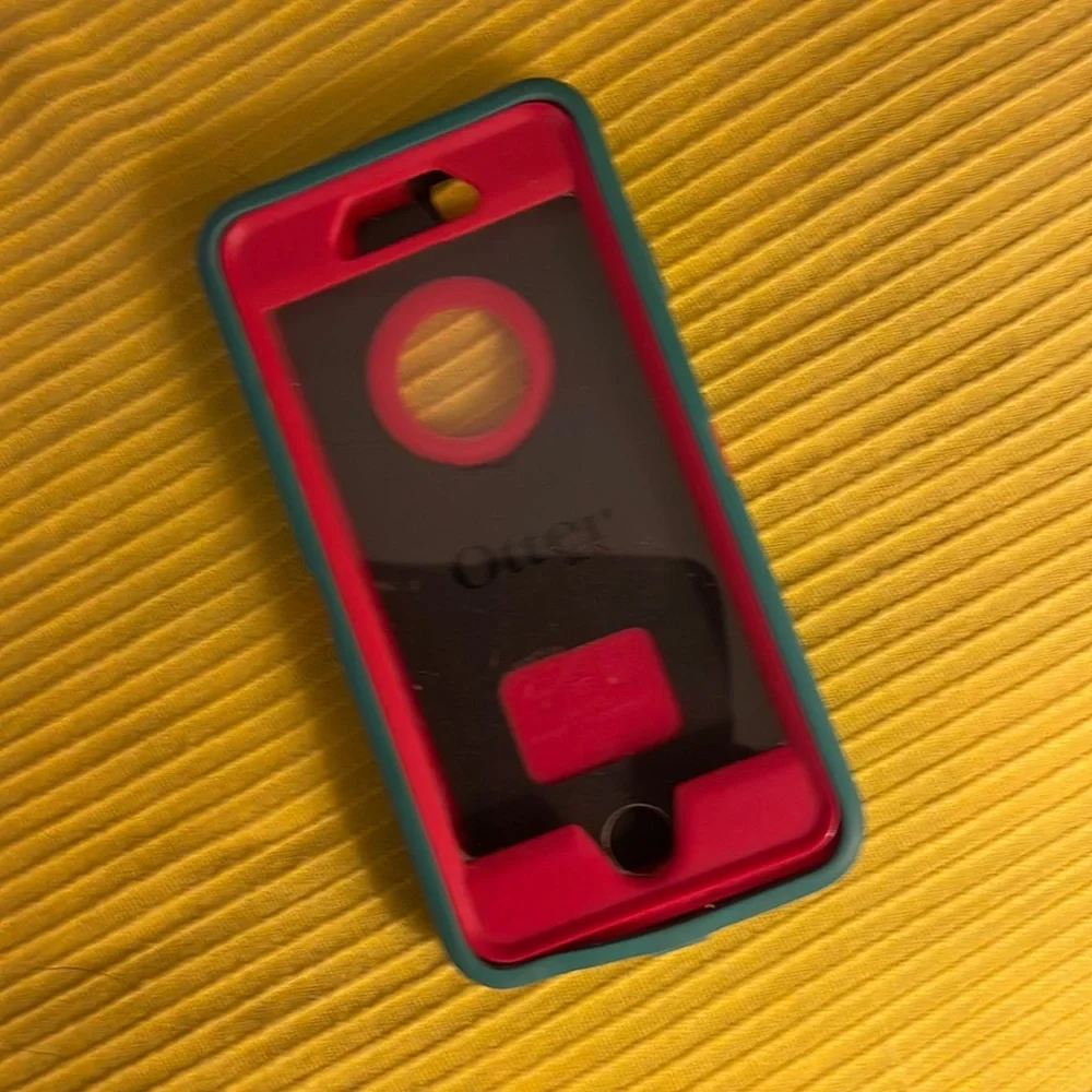 Otter case for iphone 6-8 plus one more rubber backing
